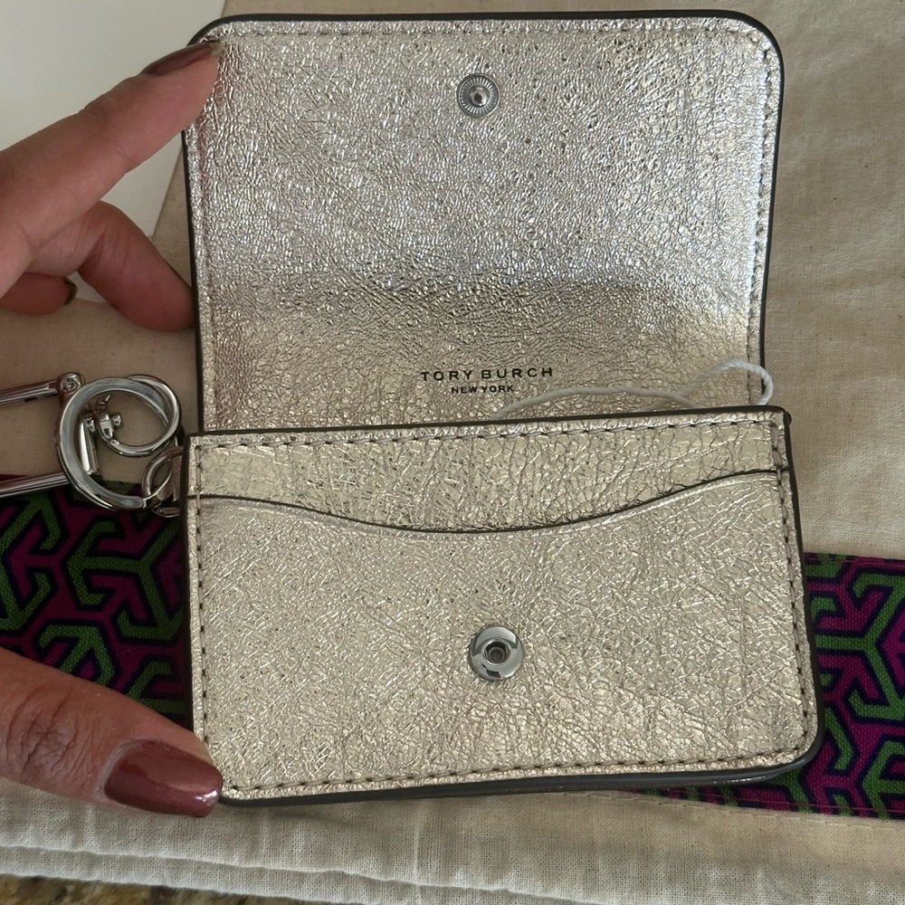 New Tory burch THEA METALLIC FLAP CARD CASE WHITE GOLD - Picture 4 of 8